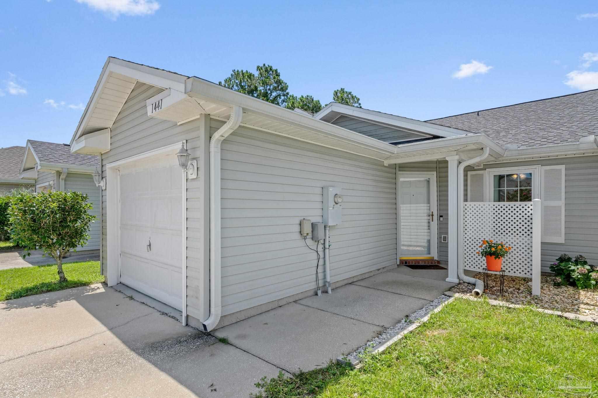 Pensacola, Florida 32534, United States, 2 Bedrooms Bedrooms, ,2 BathroomsBathrooms,Residential,Active,160416
