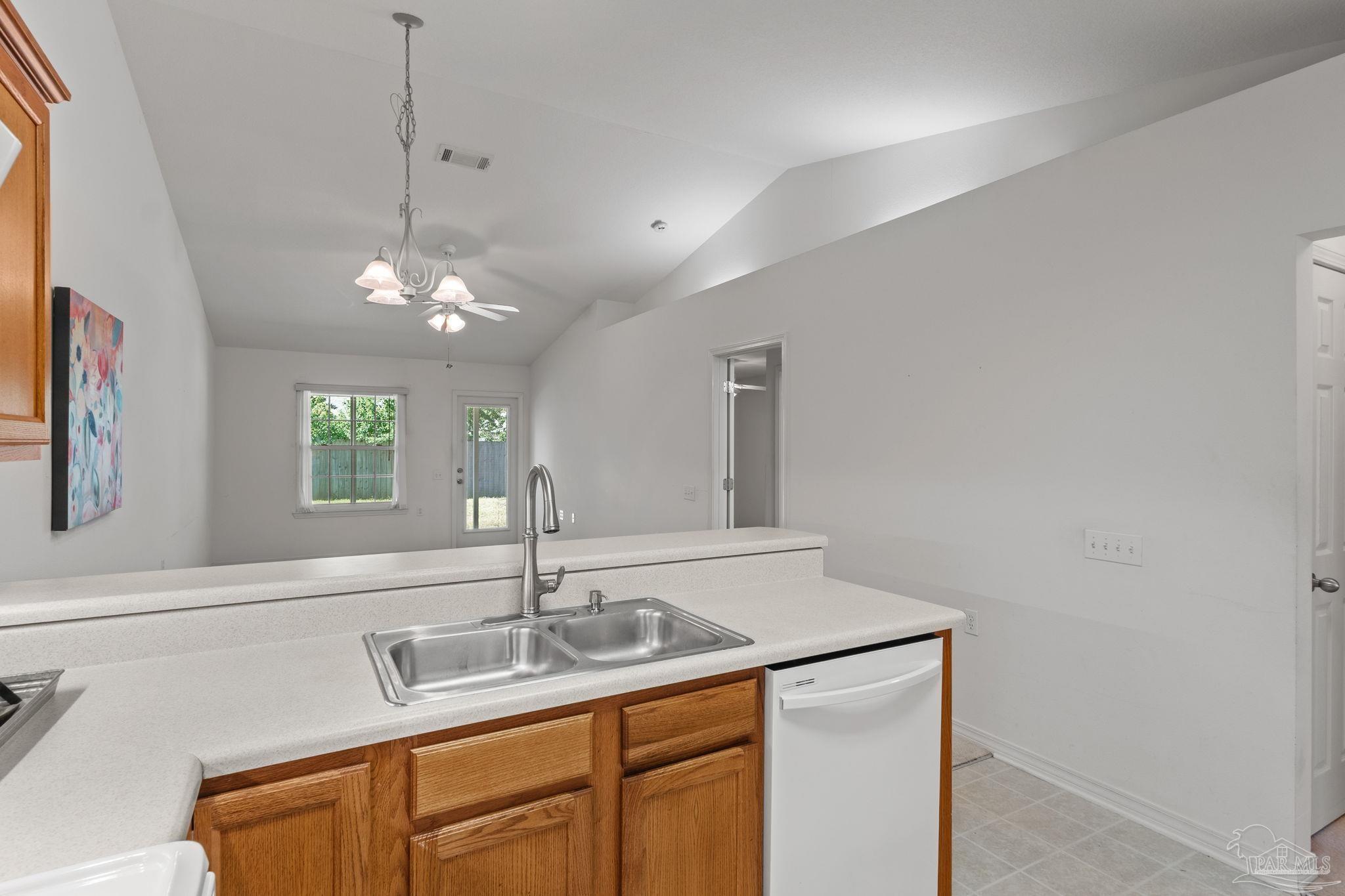 Pensacola, Florida 32534, United States, 2 Bedrooms Bedrooms, ,2 BathroomsBathrooms,Residential,Active,160416