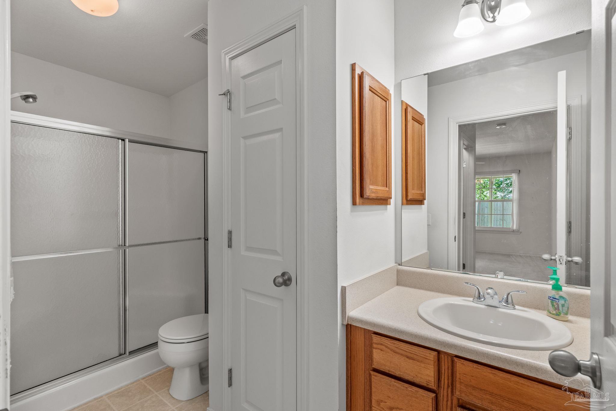 Pensacola, Florida 32534, United States, 2 Bedrooms Bedrooms, ,2 BathroomsBathrooms,Residential,Active,160416