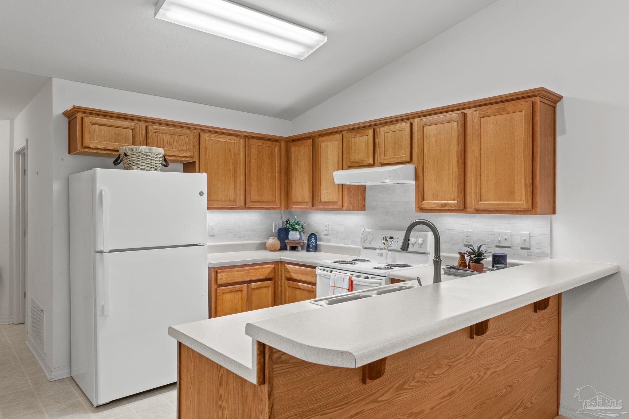 Pensacola, Florida 32534, United States, 2 Bedrooms Bedrooms, ,2 BathroomsBathrooms,Residential,Active,160416