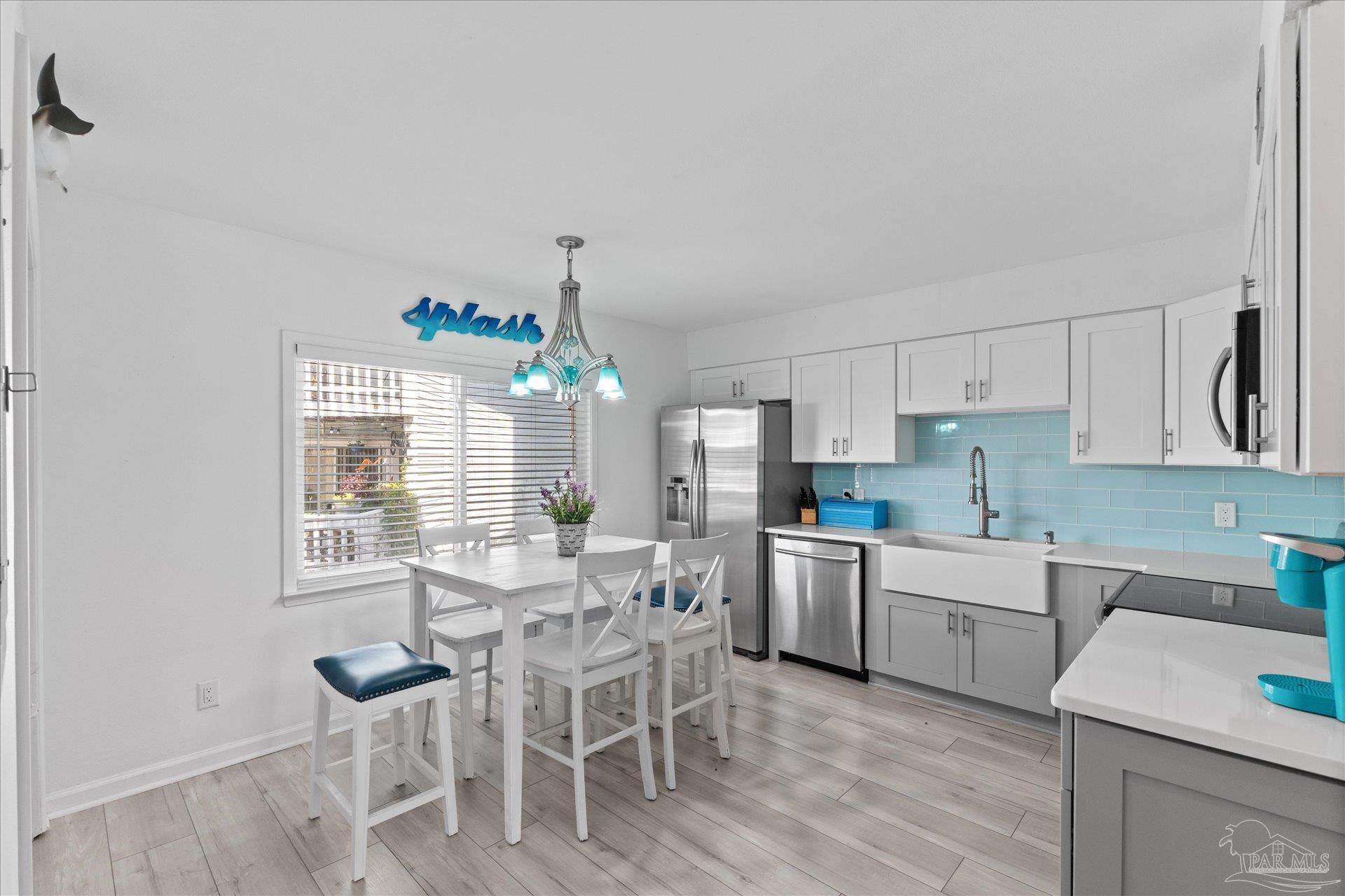 Navarre Beach, Florida 32566, United States, 2 Bedrooms Bedrooms, ,2 BathroomsBathrooms,Residential,Contingent,16551