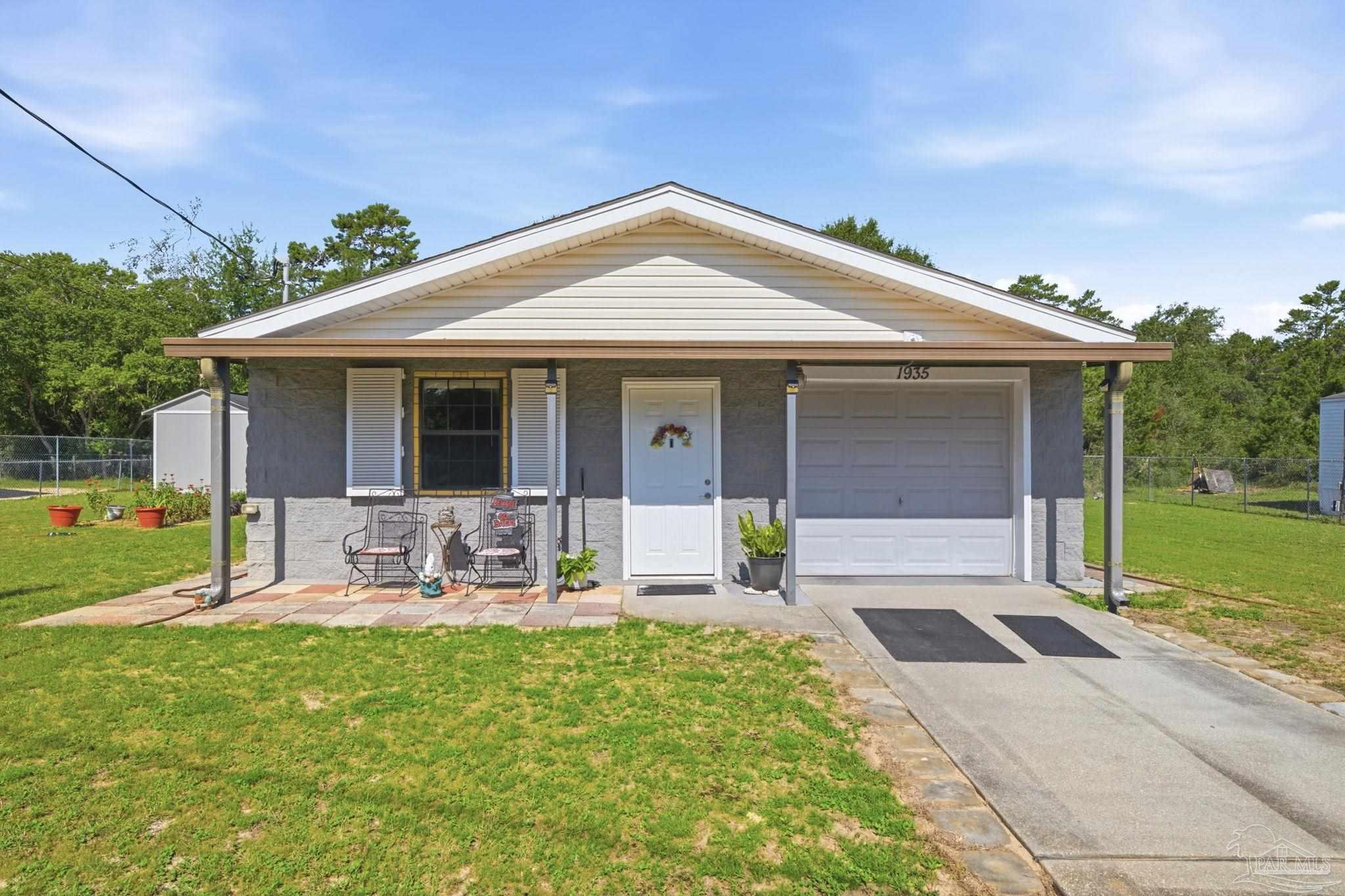 Photo 1 of 31 — 1935 America Ave, Gulf Breeze, FL 32563