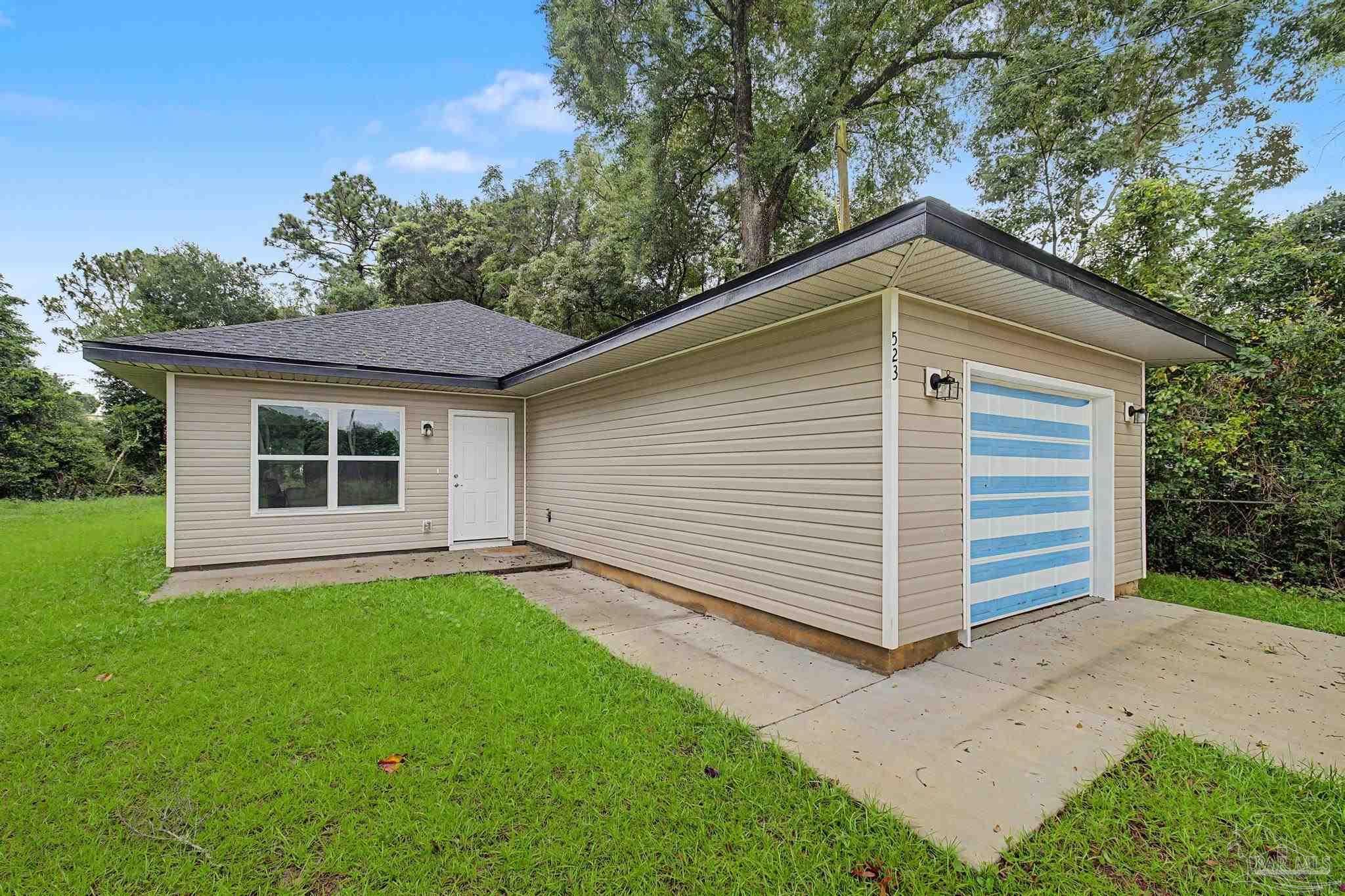 Photo 1 of 28 — 523 Bayliss Ct, Pensacola, FL 32505