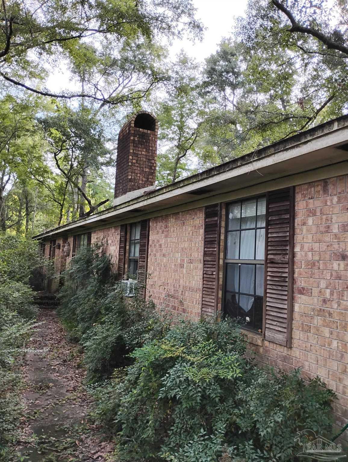 Photo 1 of 14 — 136 Navarro Rd, Cantonment, FL 32533
