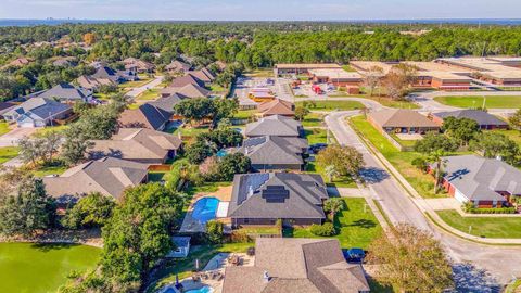 A home in Gulf Breeze