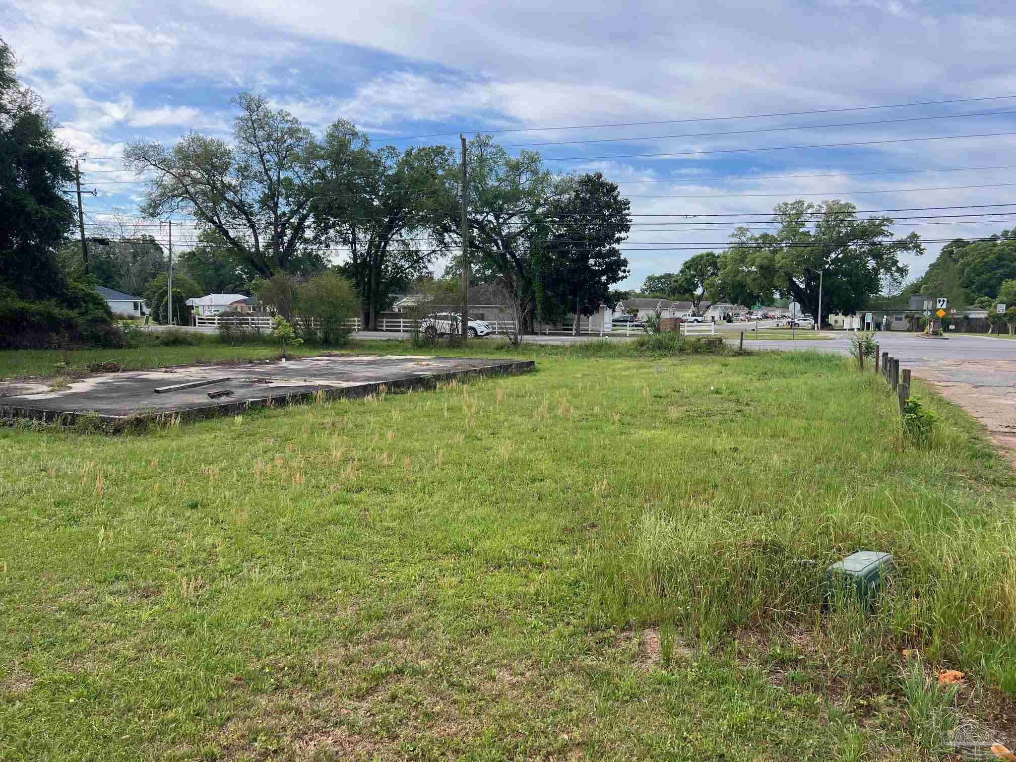Photo 1 of 5 — 8100 Stonebrook Dr, Pensacola, FL 32514