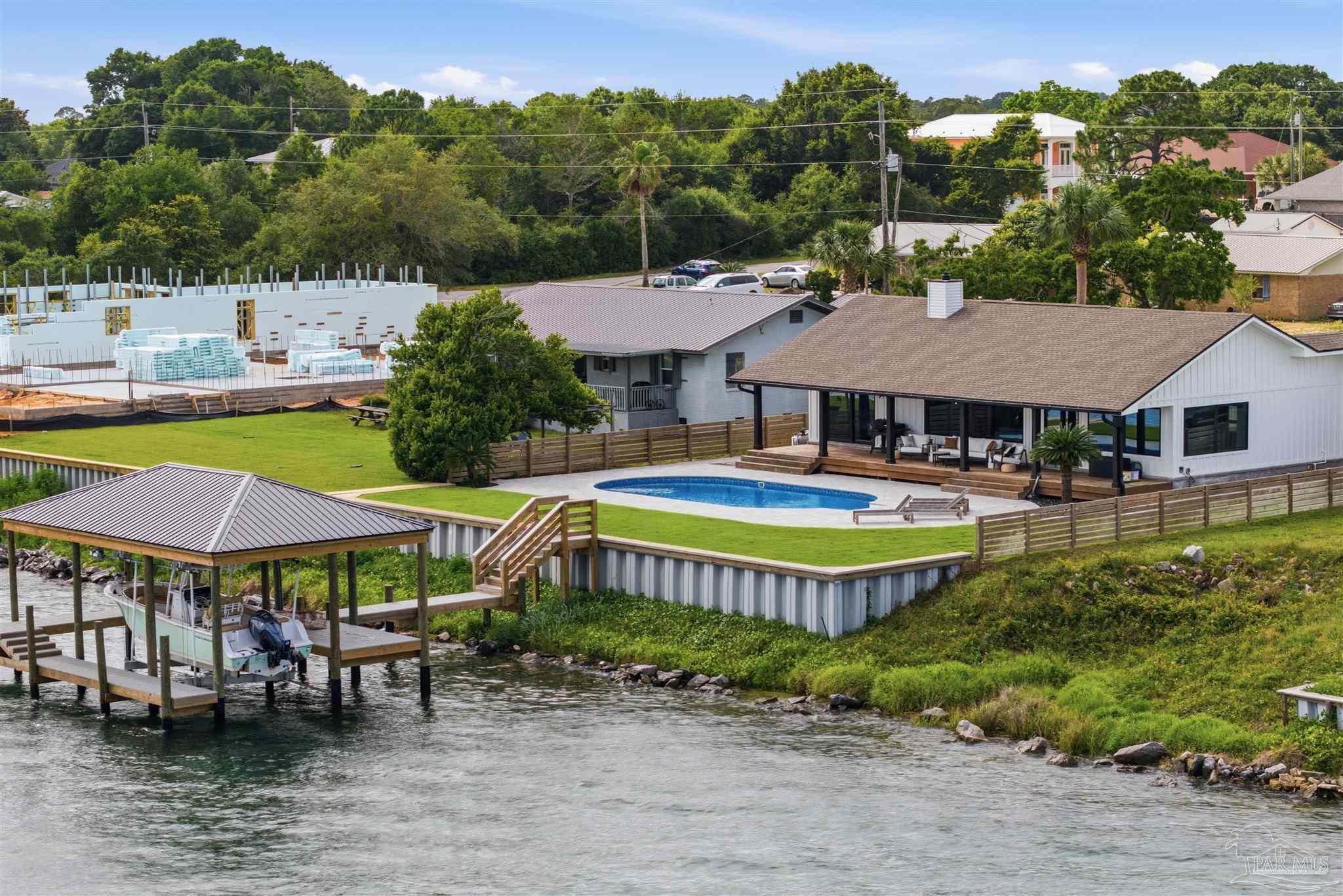 13905 Canal Dr, Pensacola, FL, 32507, USA, 3 Bedrooms Bedrooms, ,2 BathroomsBathrooms,Residential,Active,13905 Canal Dr,683320