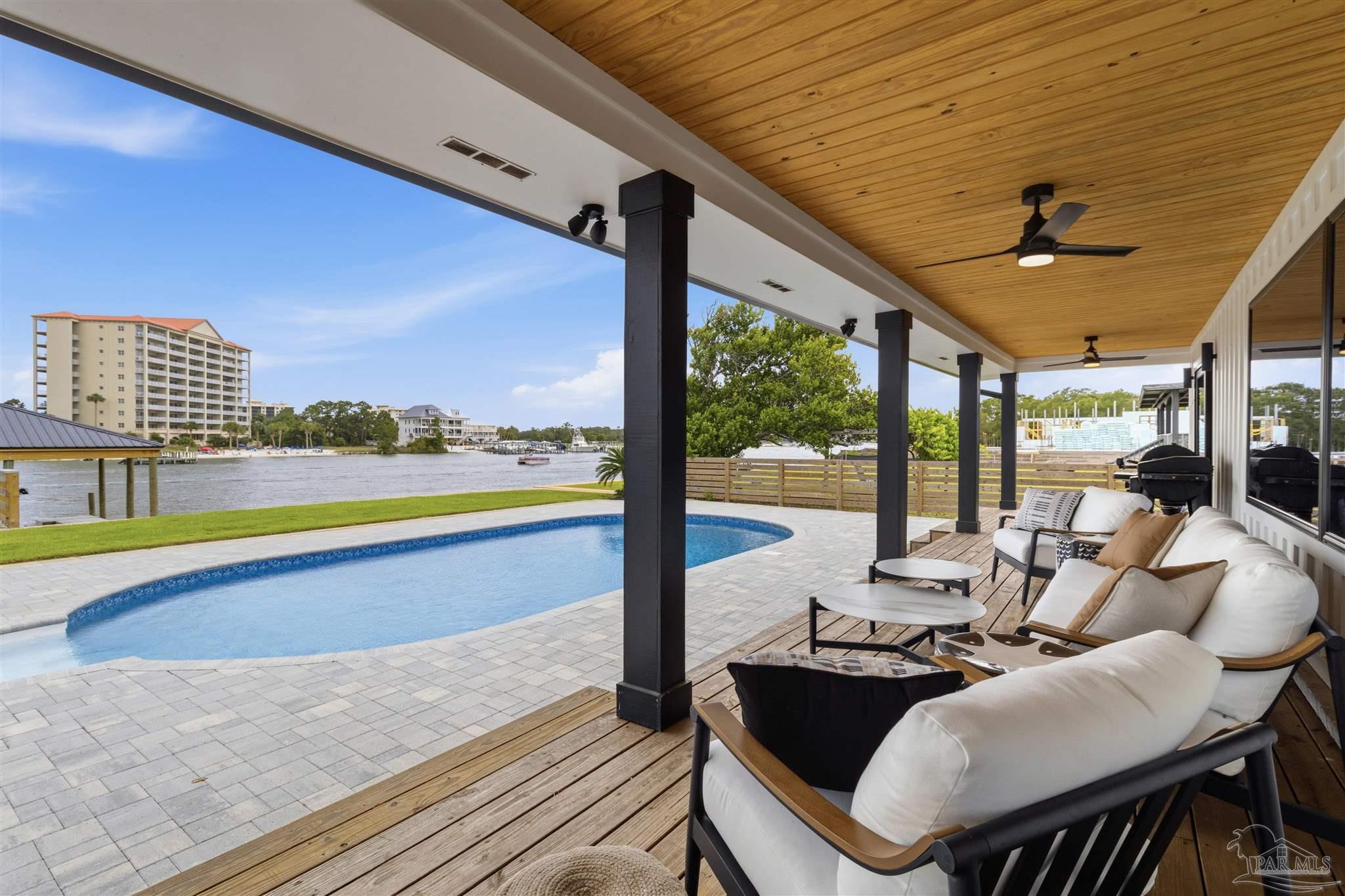 13905 Canal Dr, Pensacola, FL, 32507, USA, 3 Bedrooms Bedrooms, ,2 BathroomsBathrooms,Residential,Active,13905 Canal Dr,683320