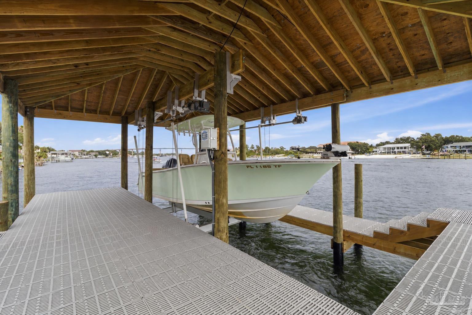 13905 Canal Dr, Pensacola, FL, 32507, USA, 3 Bedrooms Bedrooms, ,2 BathroomsBathrooms,Residential,Active,13905 Canal Dr,683320