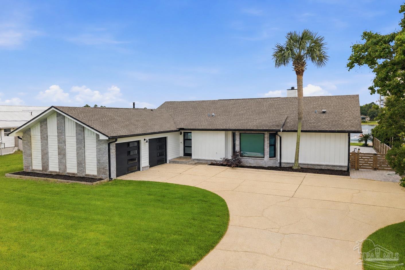 13905 Canal Dr, Pensacola, FL, 32507, USA, 3 Bedrooms Bedrooms, ,2 BathroomsBathrooms,Residential,Active,13905 Canal Dr,683320