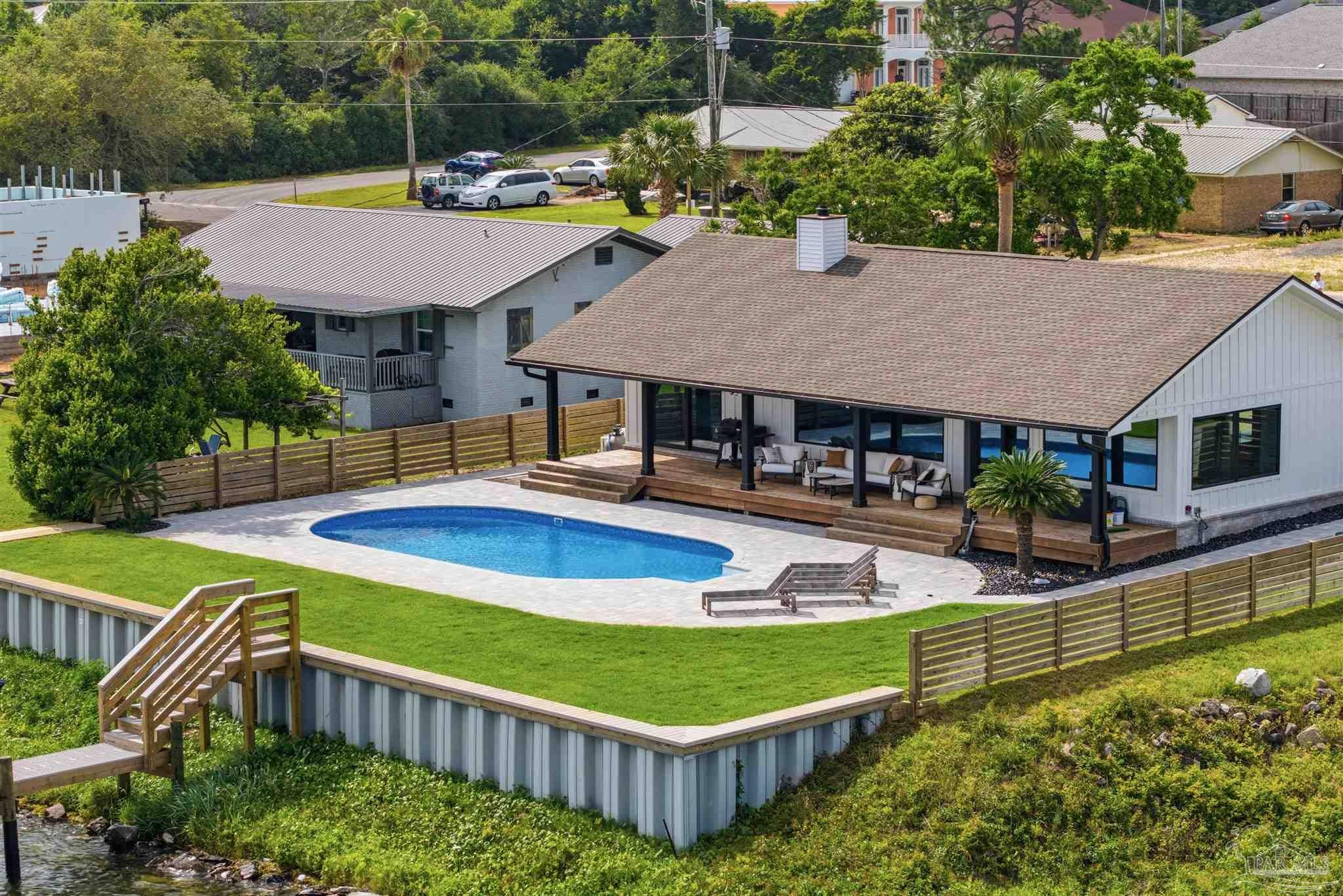 13905 Canal Dr, Pensacola, FL, 32507, USA, 3 Bedrooms Bedrooms, ,2 BathroomsBathrooms,Residential,Active,13905 Canal Dr,683320