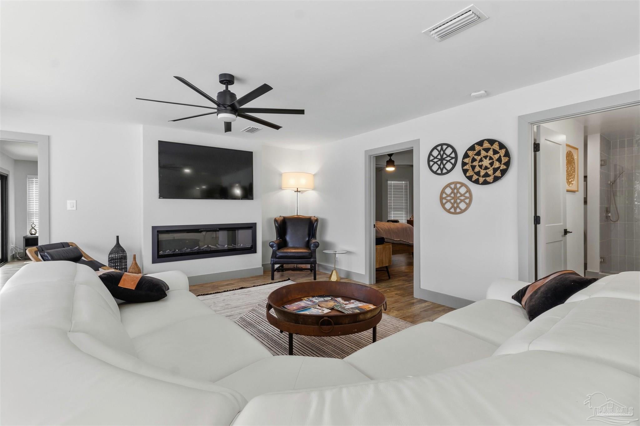 13905 Canal Dr, Pensacola, FL, 32507, USA, 3 Bedrooms Bedrooms, ,2 BathroomsBathrooms,Residential,Active,13905 Canal Dr,683320