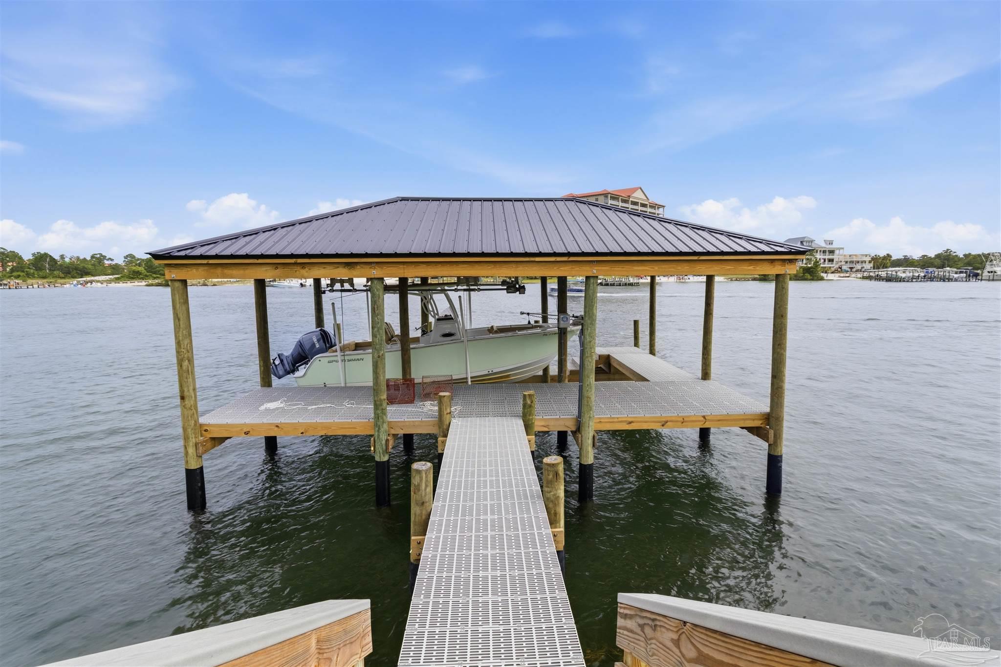 13905 Canal Dr, Pensacola, FL, 32507, USA, 3 Bedrooms Bedrooms, ,2 BathroomsBathrooms,Residential,Active,13905 Canal Dr,683320