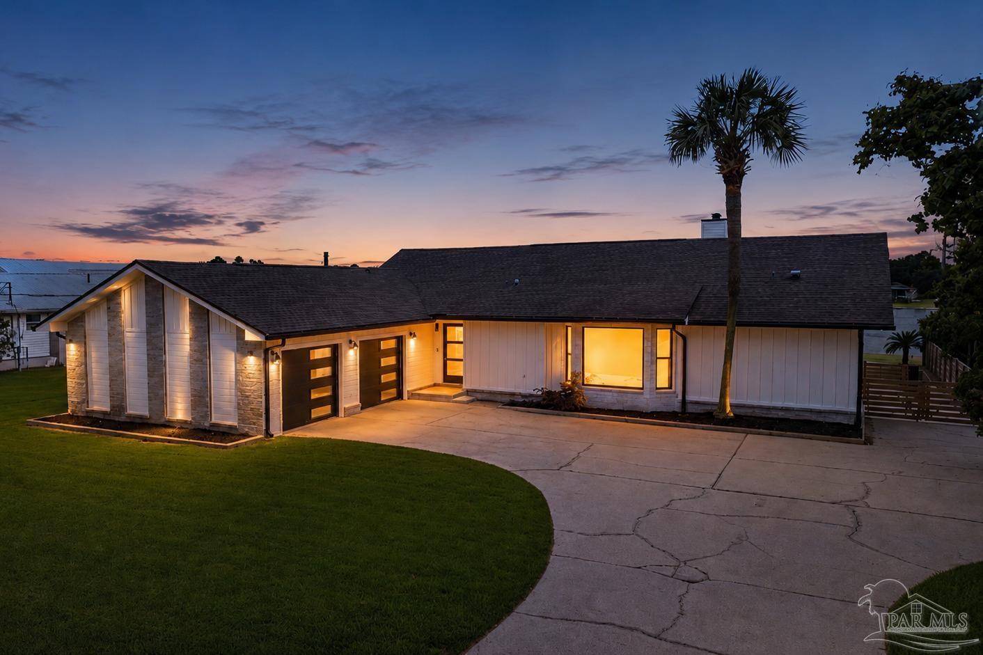 13905 Canal Dr, Pensacola, FL, 32507, USA, 3 Bedrooms Bedrooms, ,2 BathroomsBathrooms,Residential,Active,13905 Canal Dr,683320