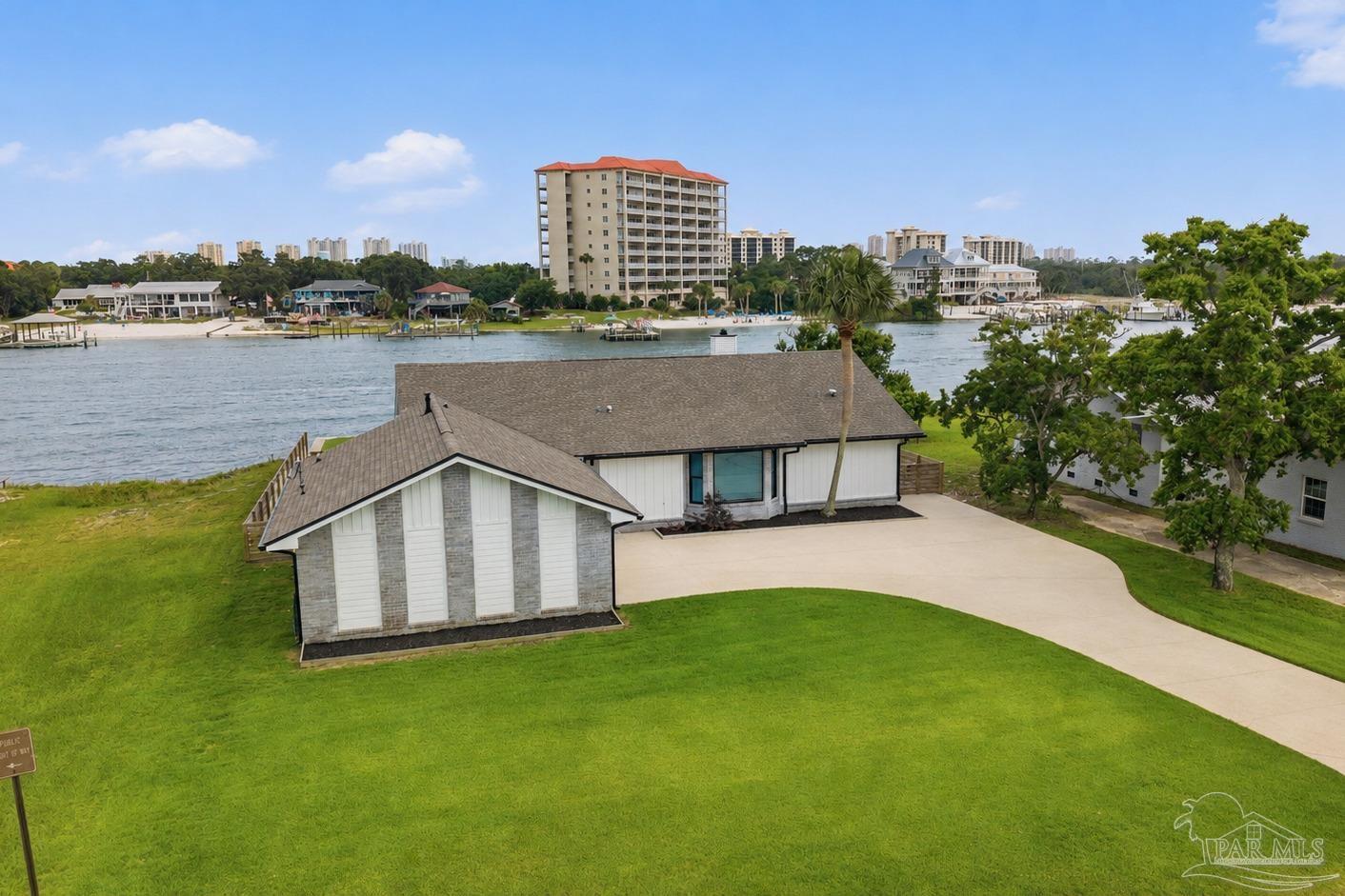 13905 Canal Dr, Pensacola, FL, 32507, USA, 3 Bedrooms Bedrooms, ,2 BathroomsBathrooms,Residential,Active,13905 Canal Dr,683320