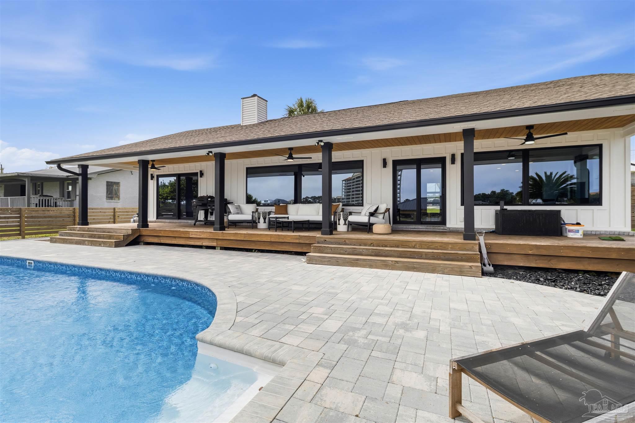 13905 Canal Dr, Pensacola, FL, 32507, USA, 3 Bedrooms Bedrooms, ,2 BathroomsBathrooms,Residential,Active,13905 Canal Dr,683320