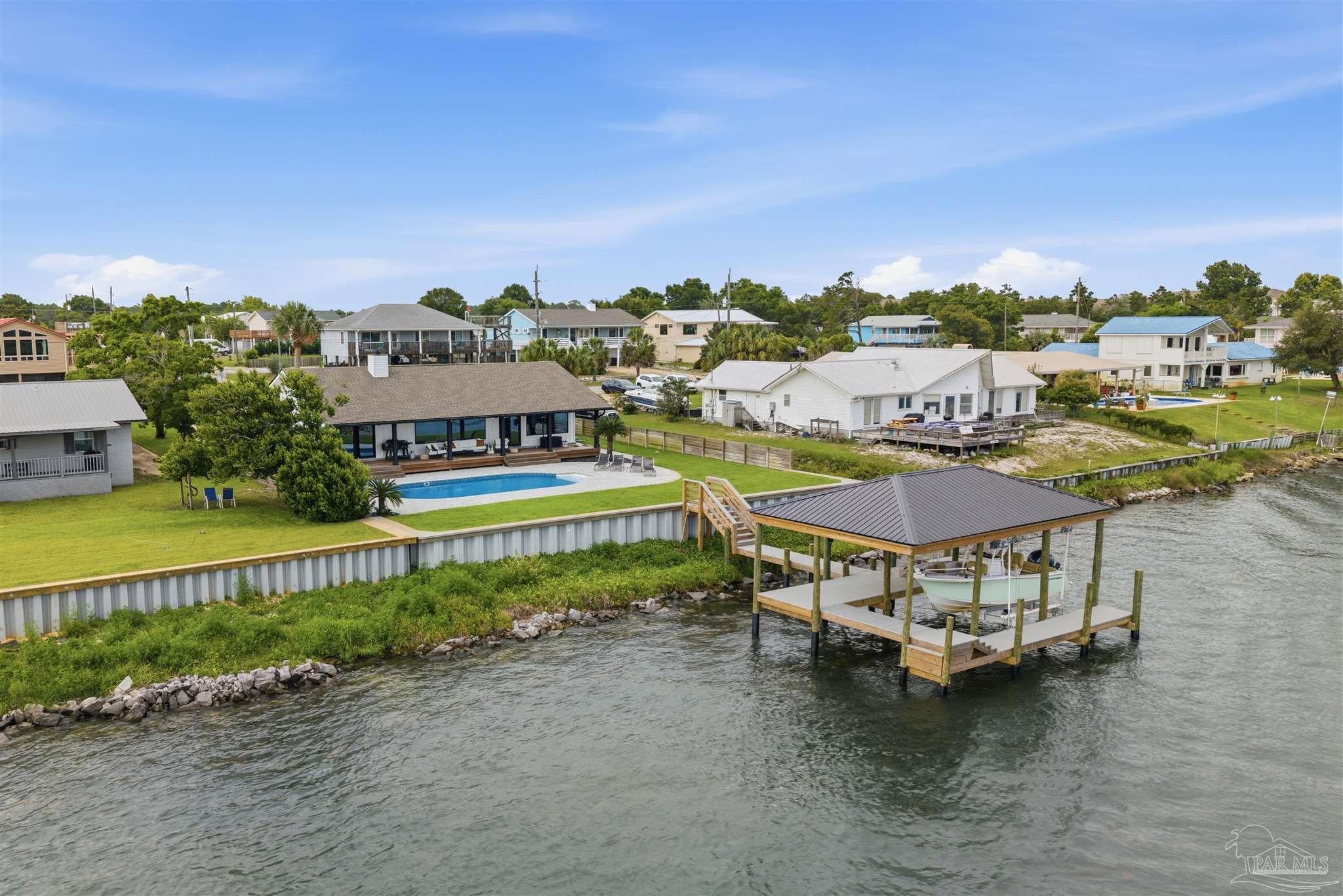 13905 Canal Dr, Pensacola, FL, 32507, USA, 3 Bedrooms Bedrooms, ,2 BathroomsBathrooms,Residential,Active,13905 Canal Dr,683320