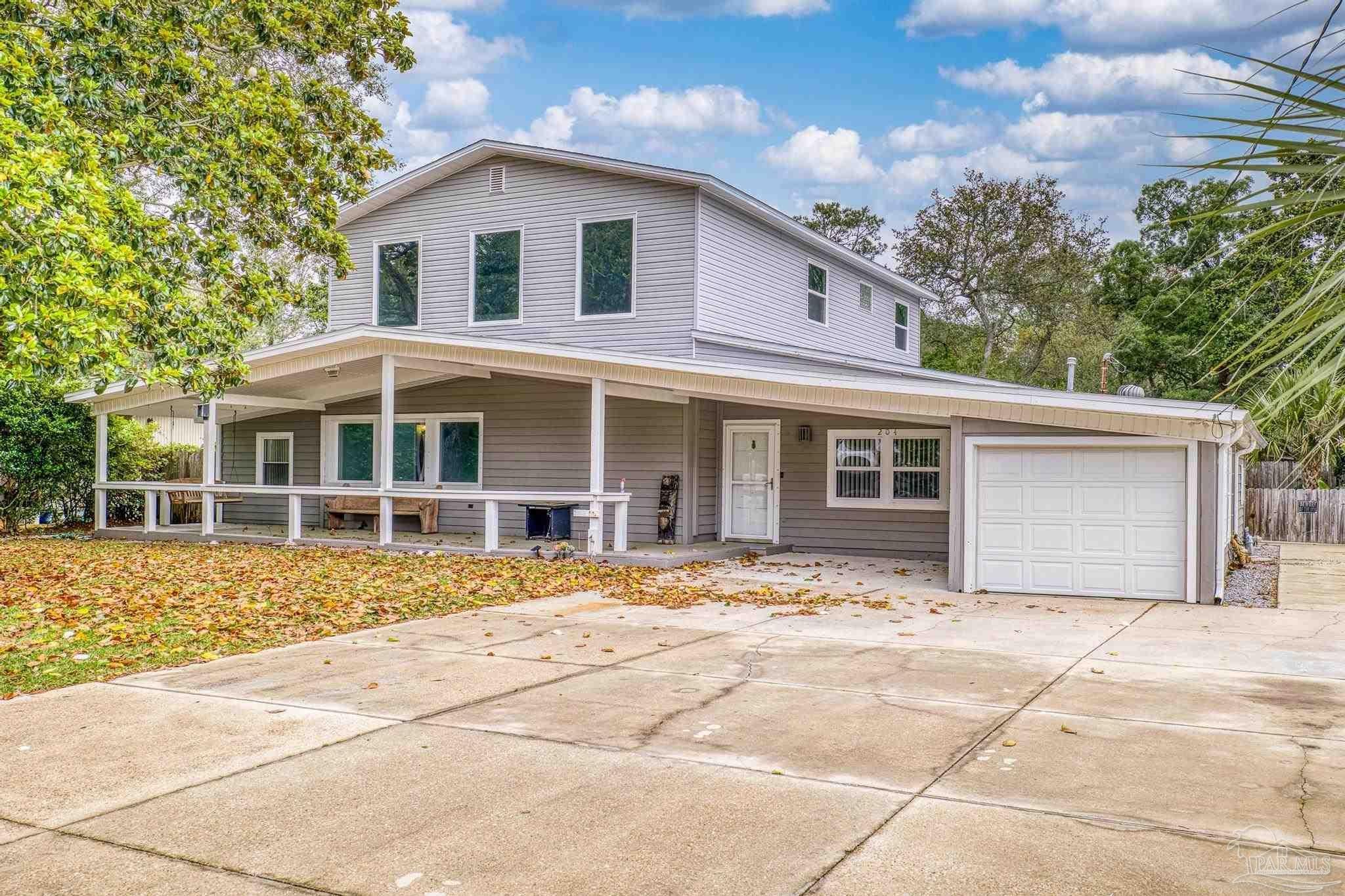 Photo 1 of 58 — 204 Camelia St, Gulf Breeze, FL 32561