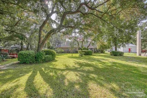 A home in Gulf Breeze