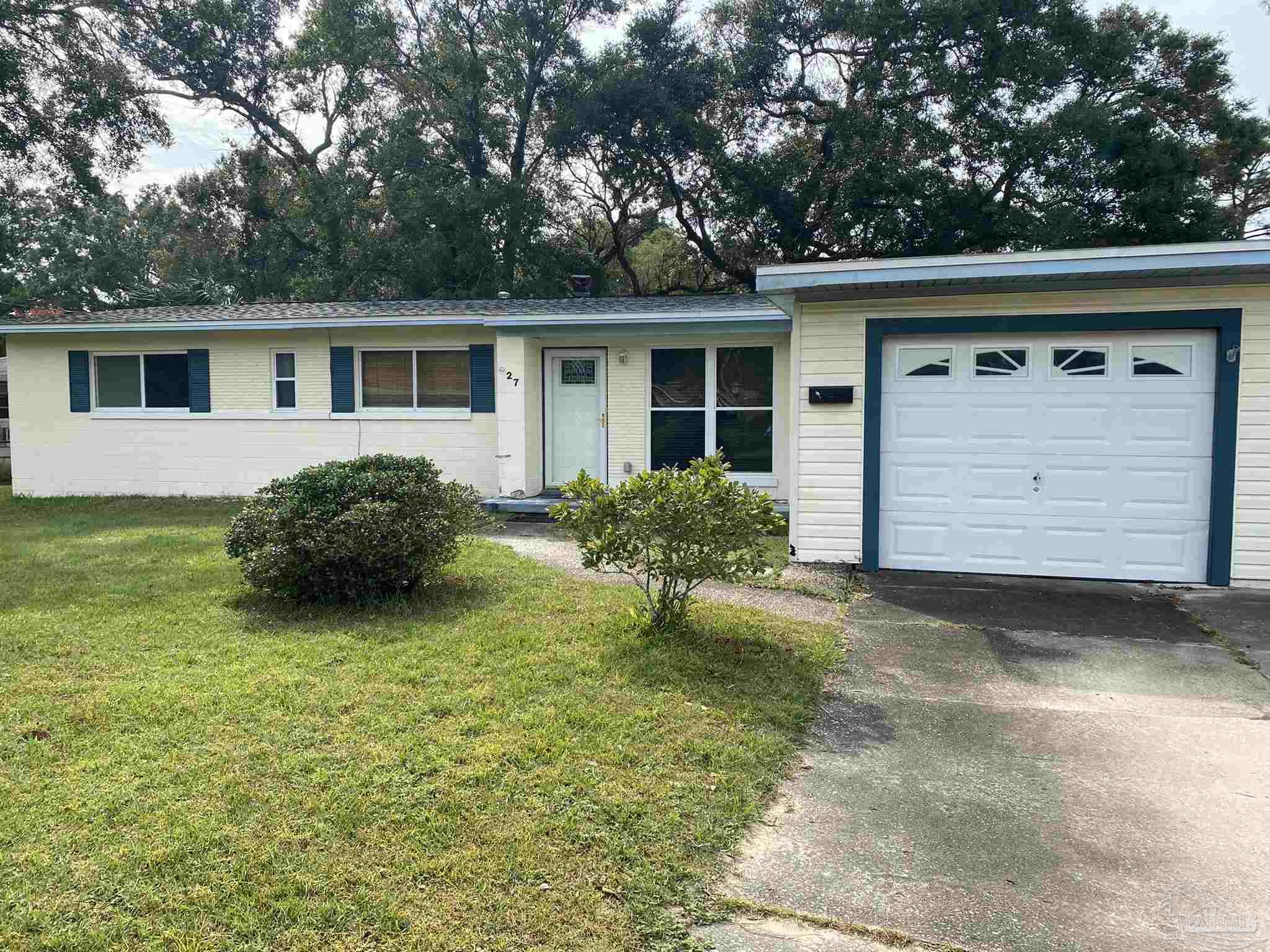 Photo 1 of 46 — 27 Fountain Abbey Dr, Pensacola, FL 32506