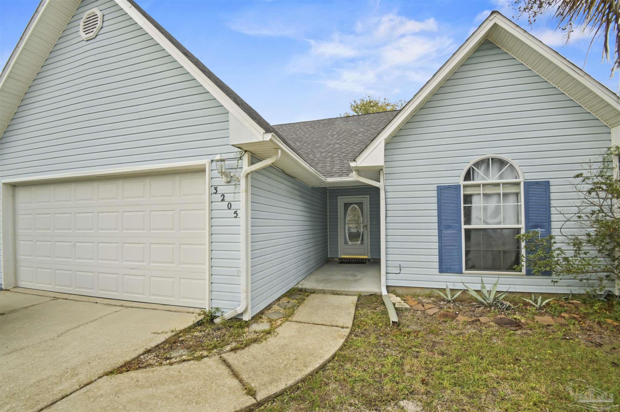 Photo 1 of 16 — 3205 Birdseye Cir, Gulf Breeze, FL 32563