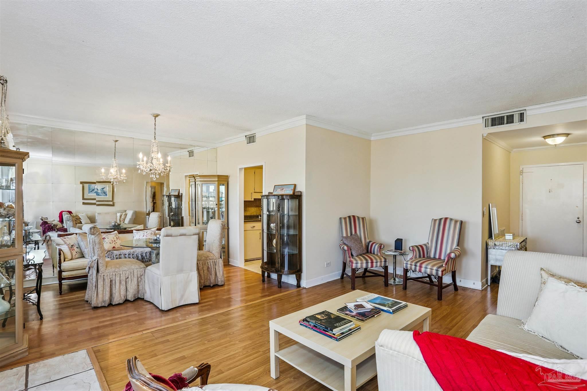 825 Bayshore Dr 302