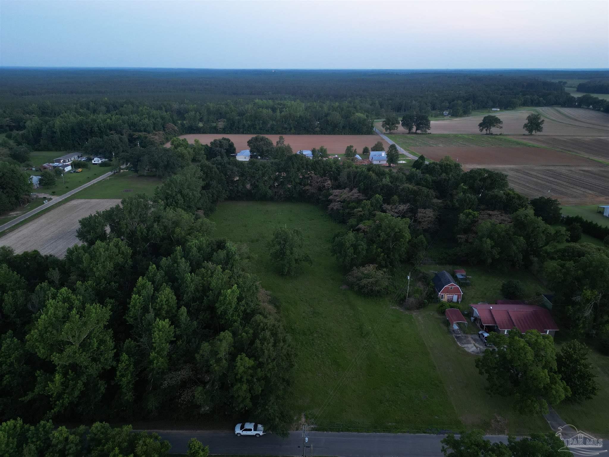 Photo 1 of 13 — 6701 Camp Henderson Rd, Jay, FL 32565
