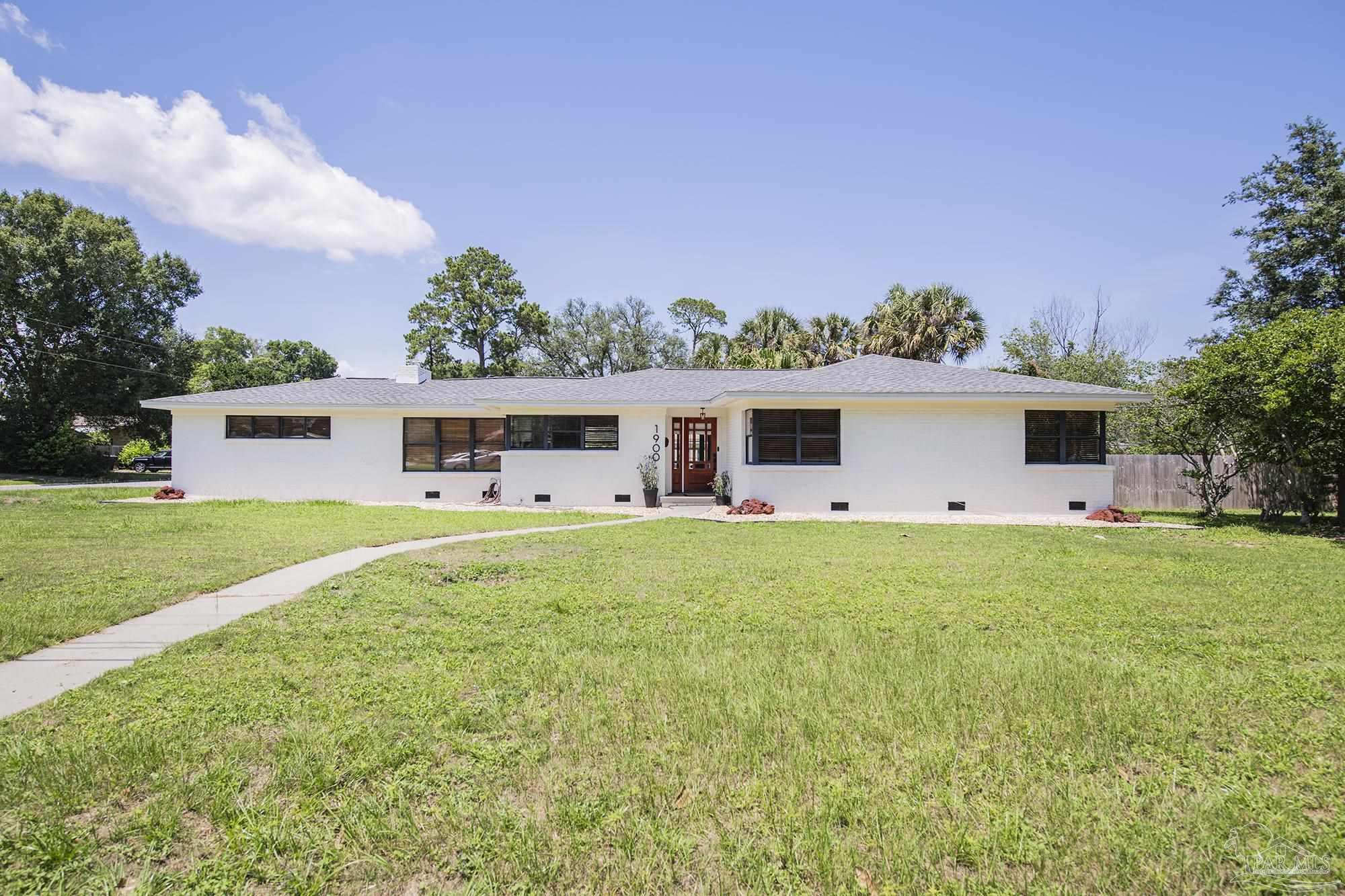 Photo 1 of 53 — 1900 Morningside Dr, Pensacola, FL 32503