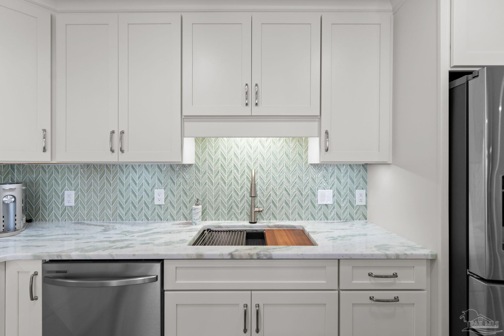 Navarre Beach, Florida 32566, United States, 3 Bedrooms Bedrooms, ,3 BathroomsBathrooms,Residential,Active,94137