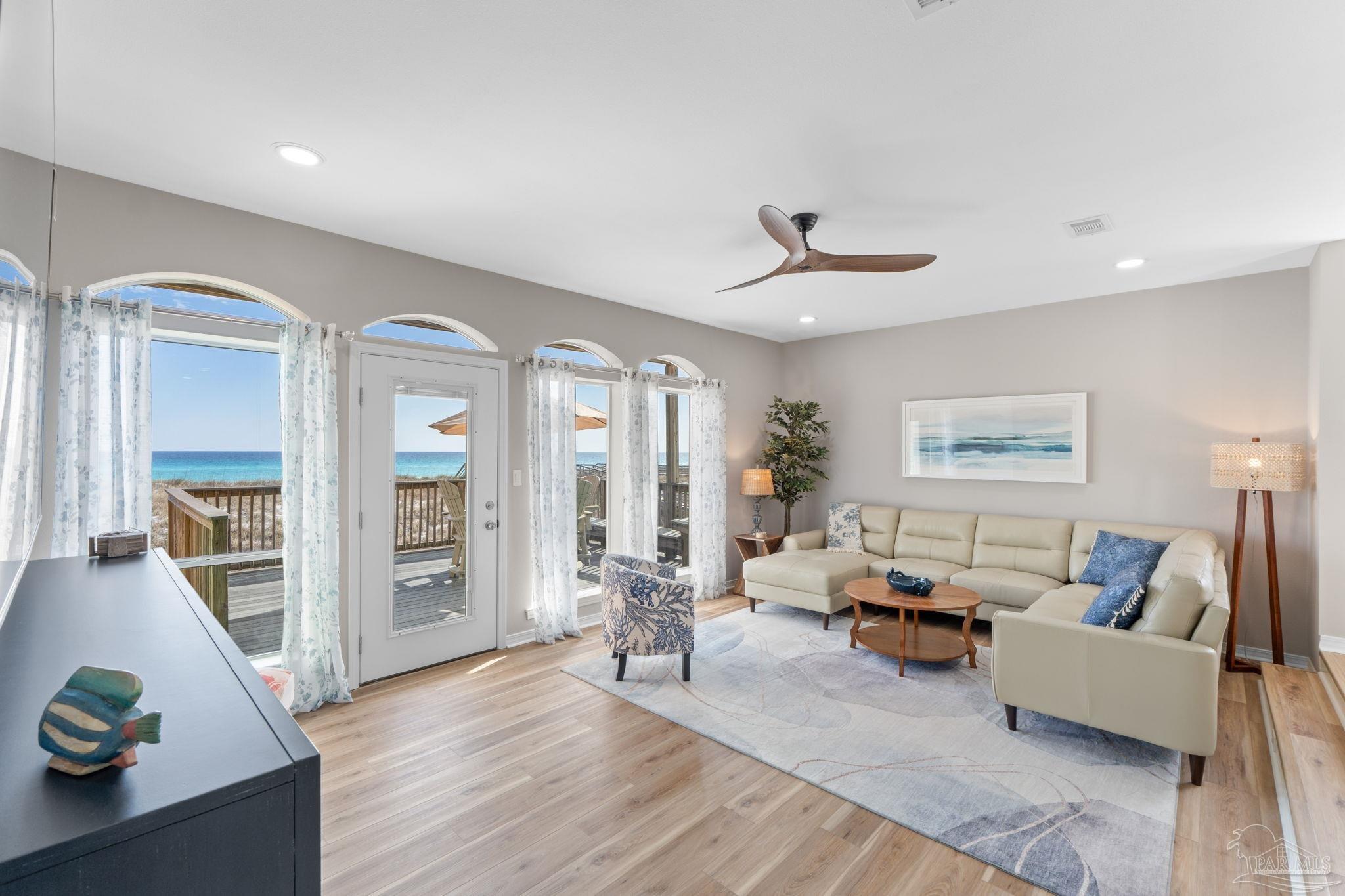 Navarre Beach, Florida 32566, United States, 3 Bedrooms Bedrooms, ,3 BathroomsBathrooms,Residential,Active,94137