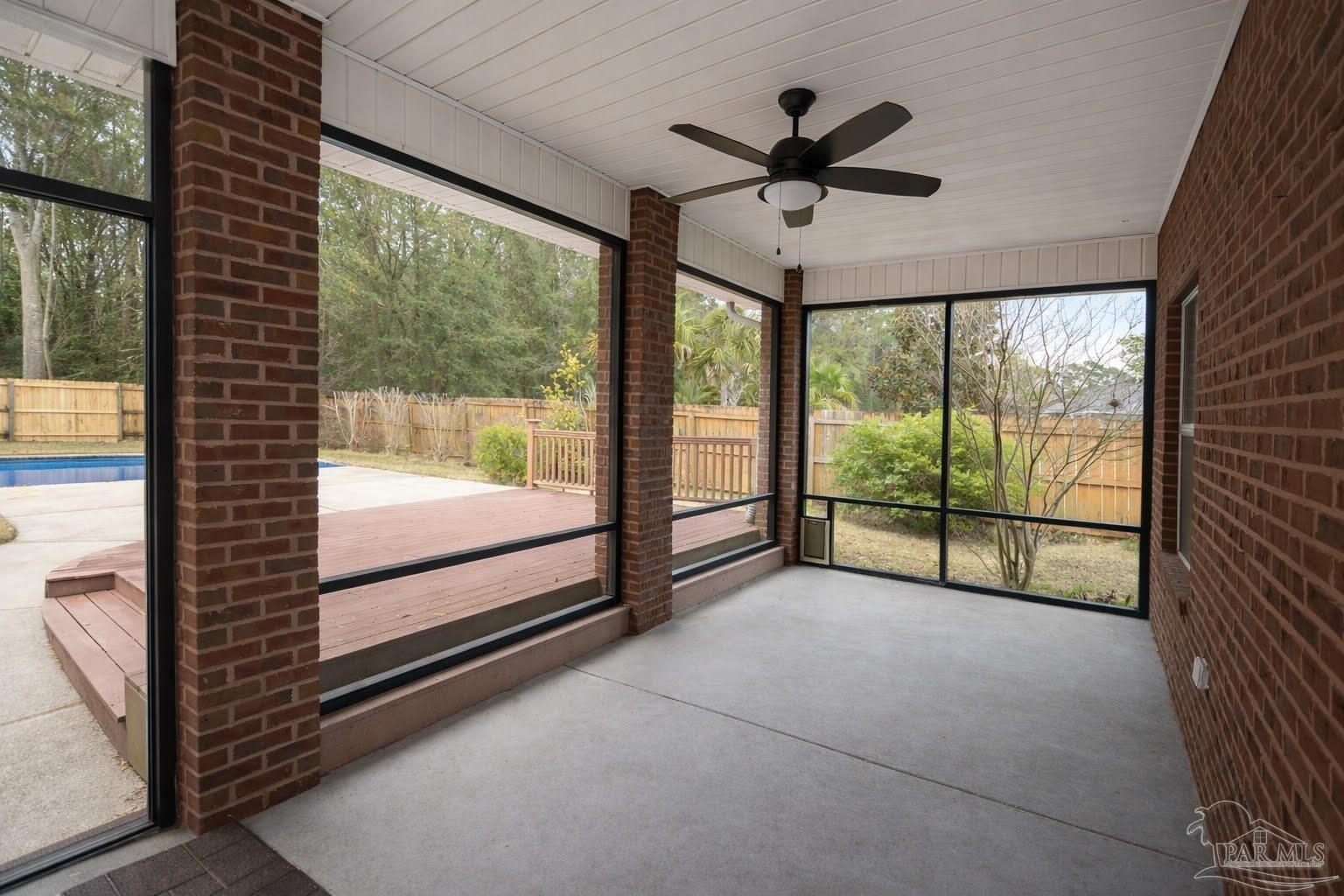 4232 N Cambridge Way