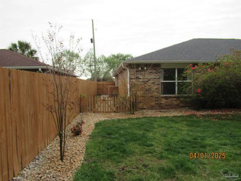 A home in Navarre