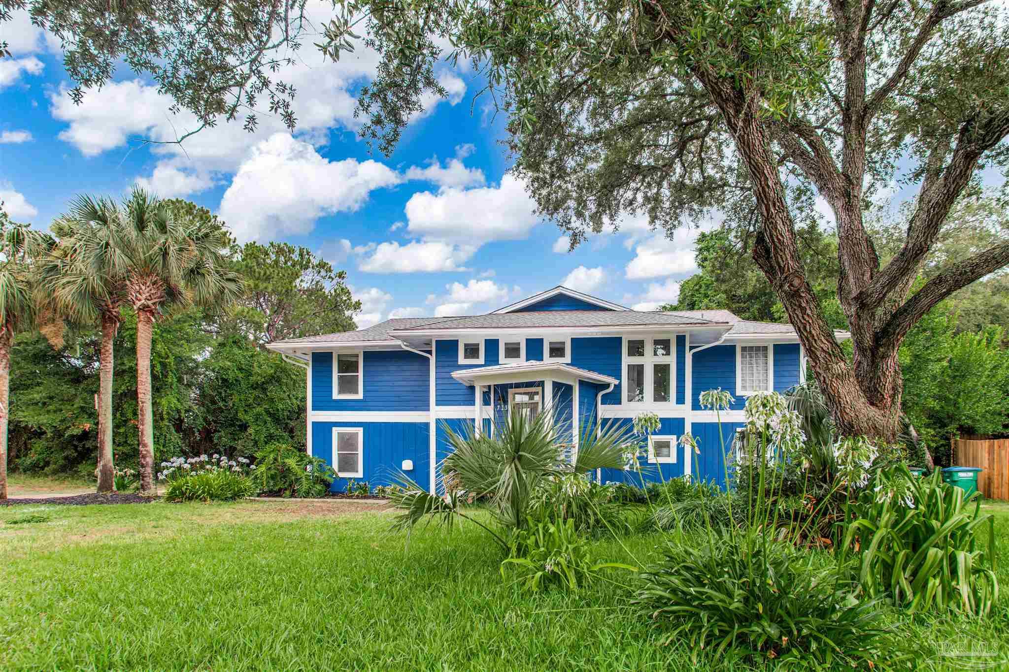 Photo 1 of 69 — 713 Roanoke Ct, Gulf Breeze, FL 32561