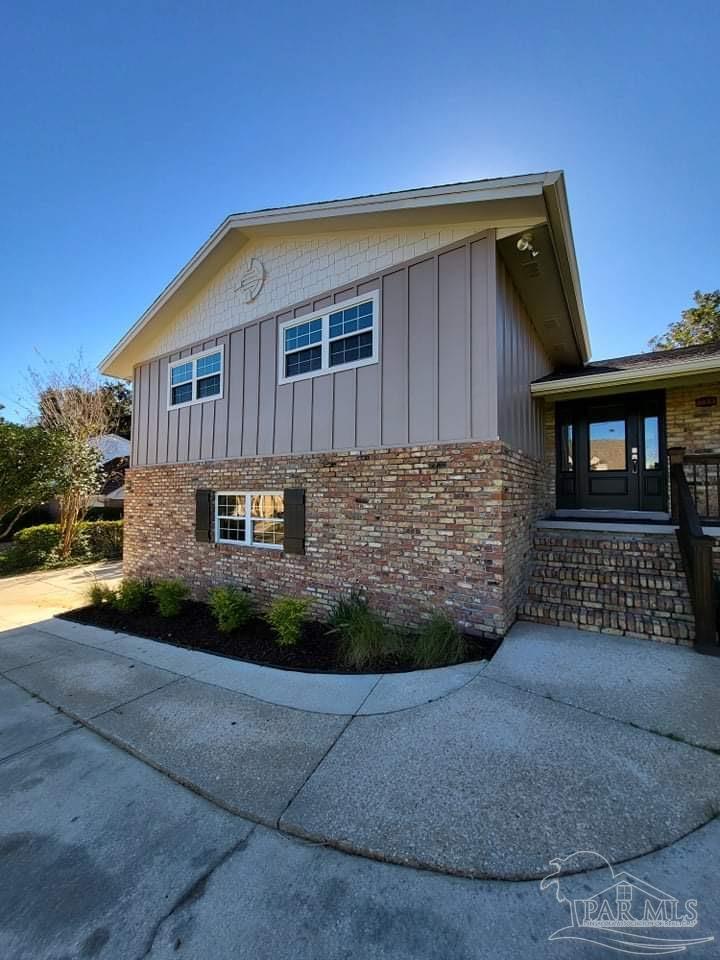 Photo 8 of 50 of 8853 Scenic Hills Dr house