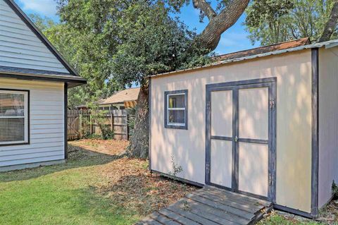 A home in Gulf Breeze