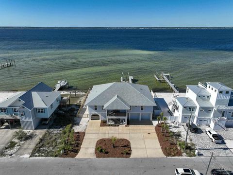 A home in Pensacola Beach