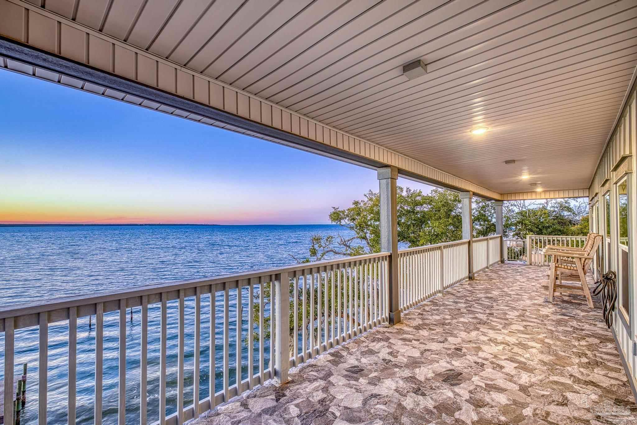 305 S Garcon Point Rd