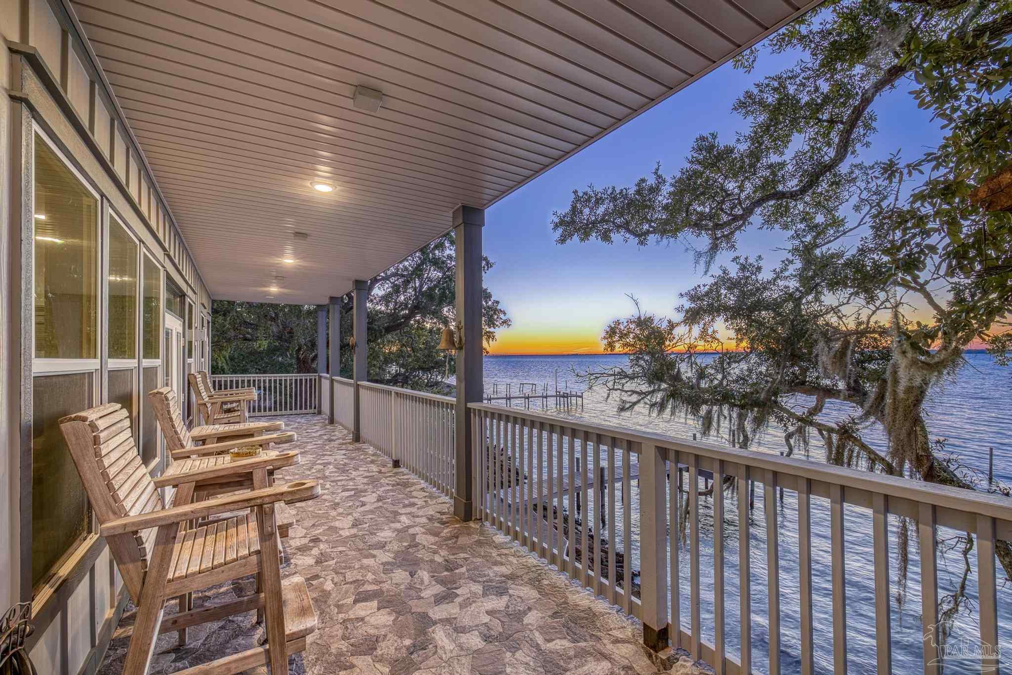 305 S Garcon Point Rd