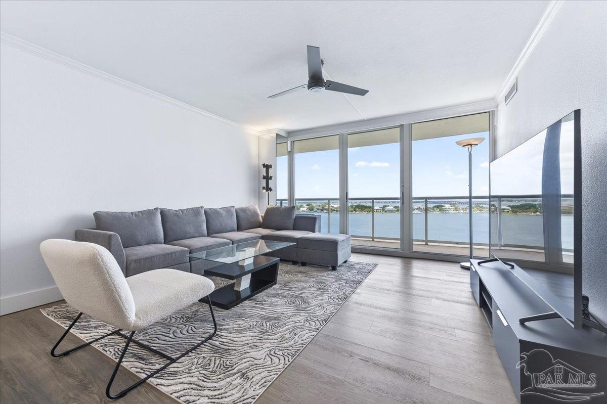 330 Ft Pickens Rd 8B