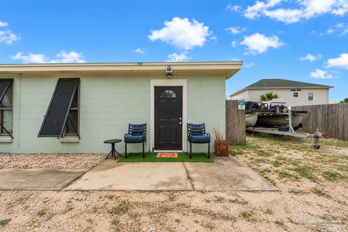 710 Via Deluna Dr