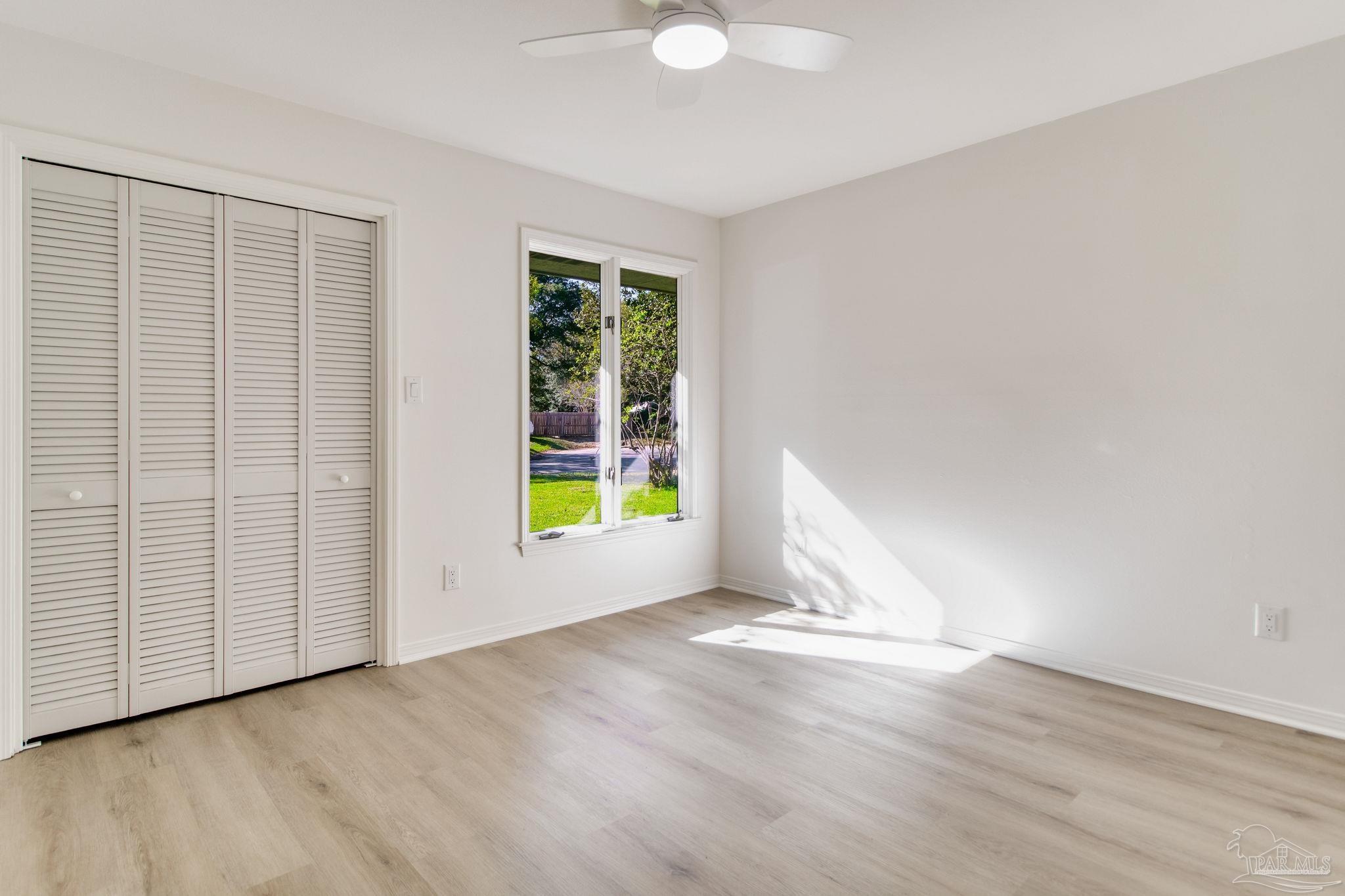 Gulf Breeze, Florida 32563, United States, 4 Bedrooms Bedrooms, ,3 BathroomsBathrooms,Residential,Active,92742