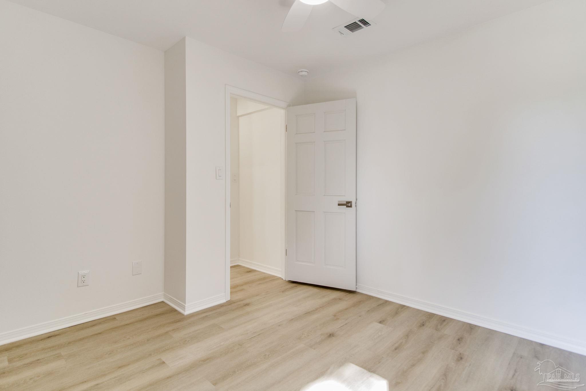 Gulf Breeze, Florida 32563, United States, 4 Bedrooms Bedrooms, ,3 BathroomsBathrooms,Residential,Active,92742