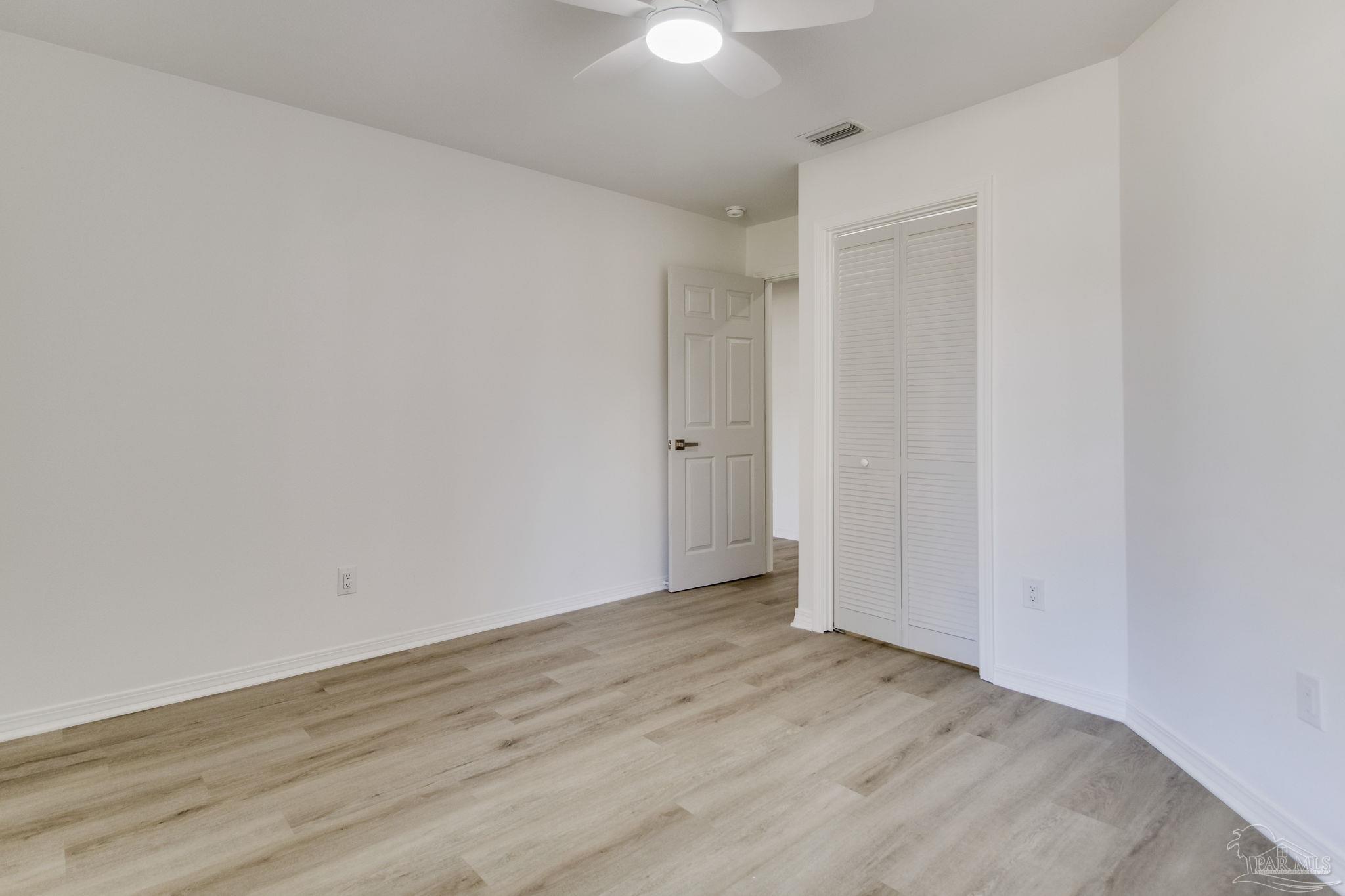 Gulf Breeze, Florida 32563, United States, 4 Bedrooms Bedrooms, ,3 BathroomsBathrooms,Residential,Active,92742