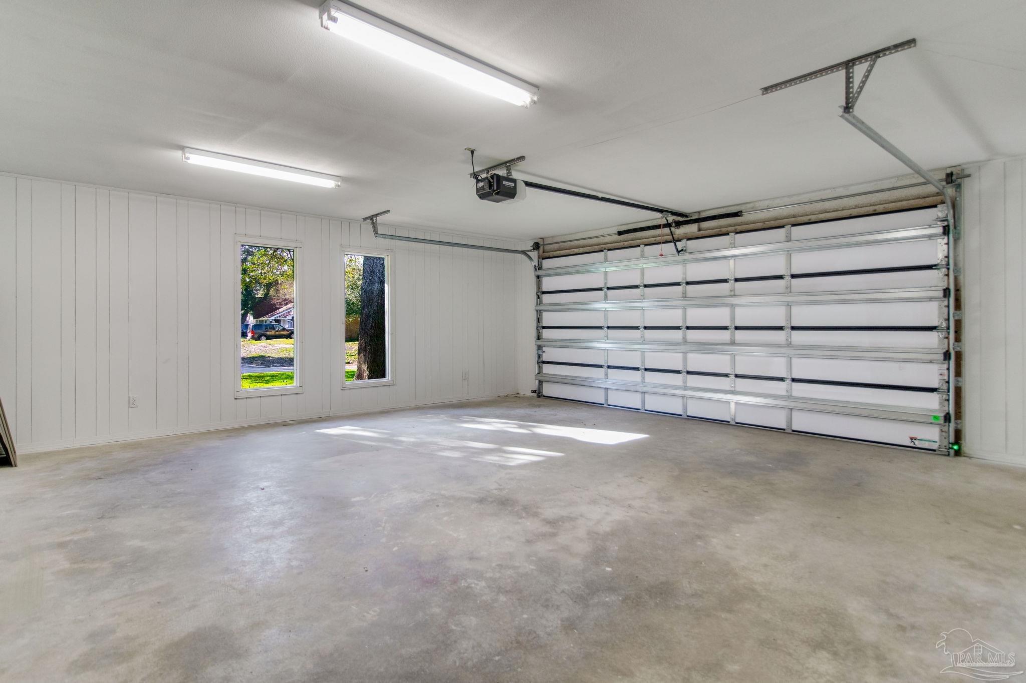 Gulf Breeze, Florida 32563, United States, 4 Bedrooms Bedrooms, ,3 BathroomsBathrooms,Residential,Active,92742