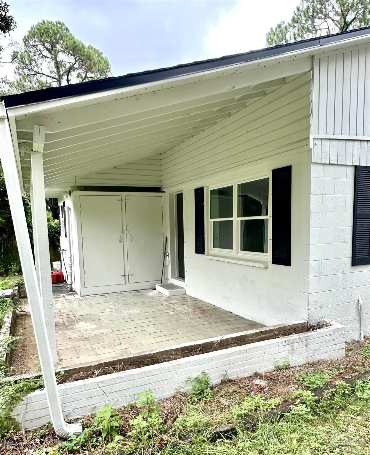 196 Highland Dr