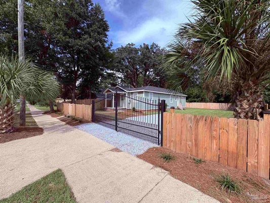 1212 N E ST, PENSACOLA, FL 32501 - Image d58aa3015bf66abe2e1f61eebf413ef9/2751778052