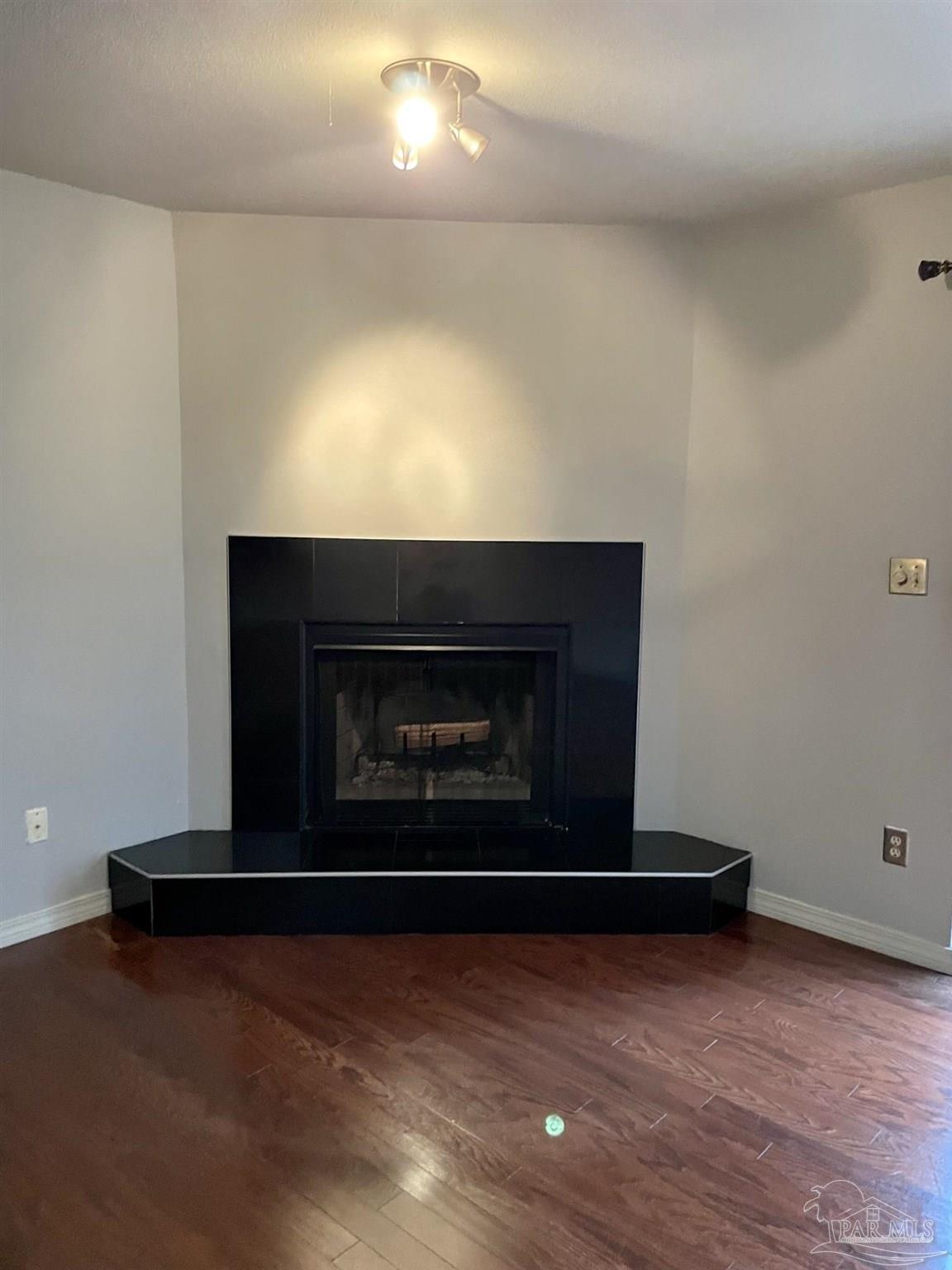 Photo 1 of 12 — 4261 Brookside Dr, Pensacola, FL 32504