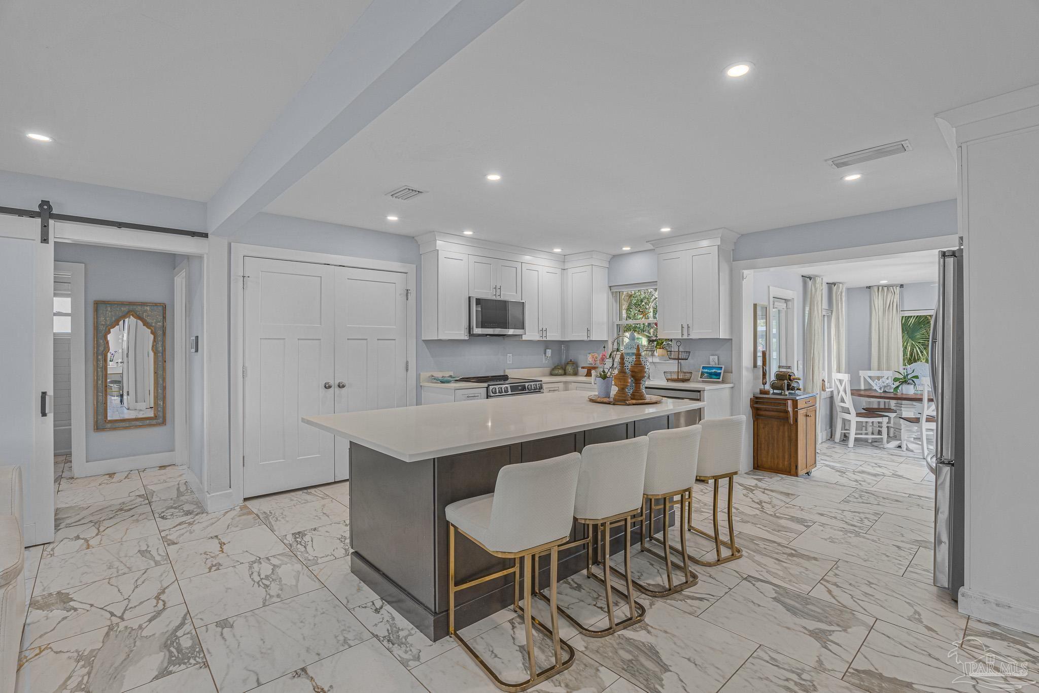 Photo 1 of 62 — 306 Shoreline Dr, Gulf Breeze, FL 32561