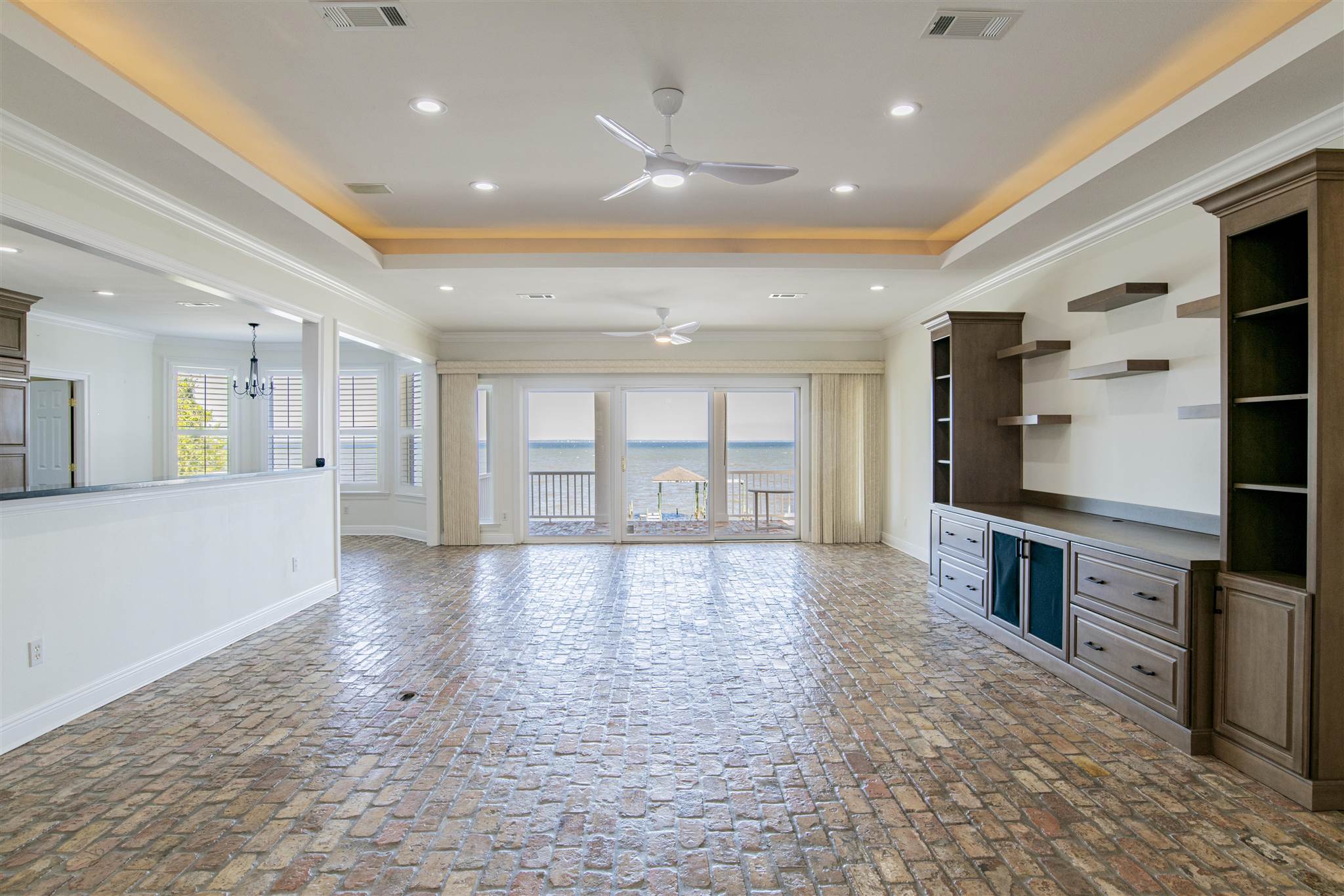 Photo 7 of 47 of 4140 Sandy Bluff Dr house