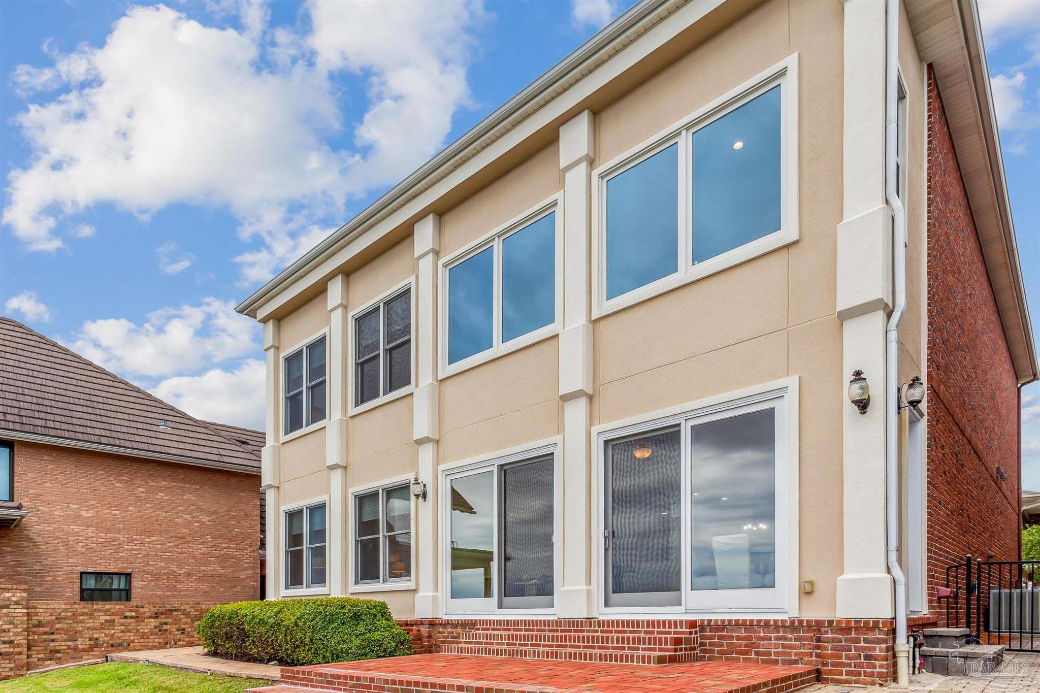 Pensacola, Florida 32507, United States, 4 Bedrooms Bedrooms, ,4 BathroomsBathrooms,Residential,Active,46302